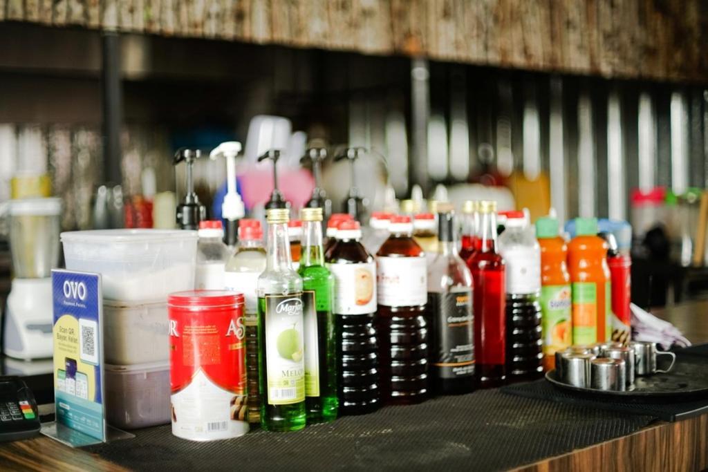 Deli Hotel Medan Zewnętrze zdjęcie